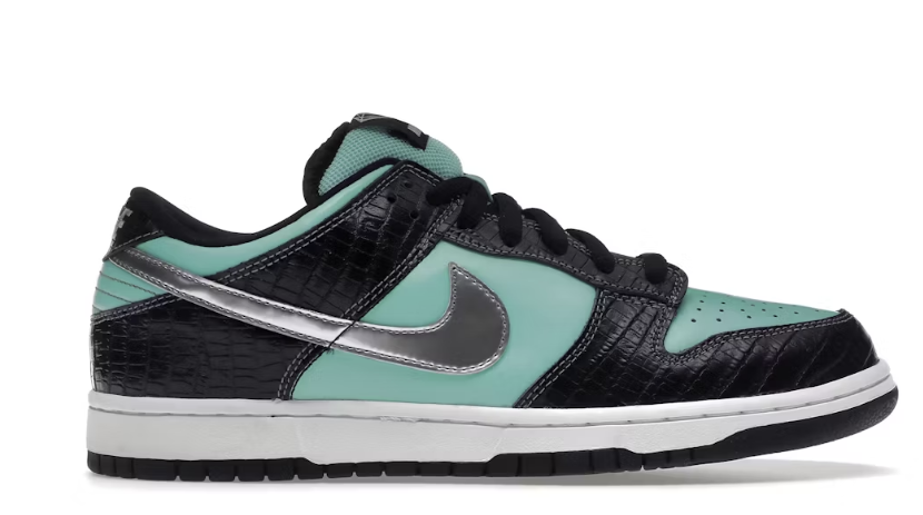 Nike SB Dunk Low Diamond Supply Co.