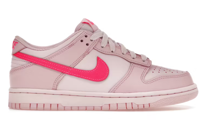 Nike Dunk Low Triple Pink