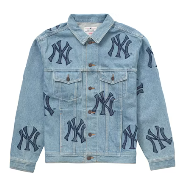 Supreme x New York Yankees Denim Trucker Jacket Washed Blue