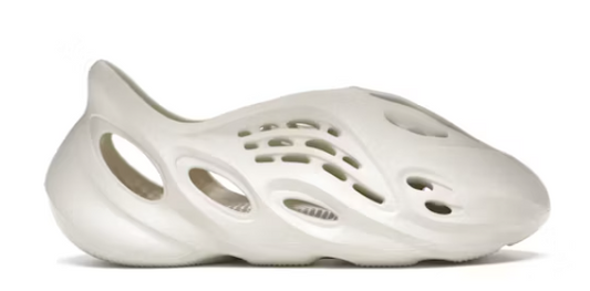 Yeezy Foam RNNR Sand