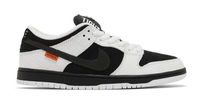 Nike SB Dunk Low TIGHTBOOTH